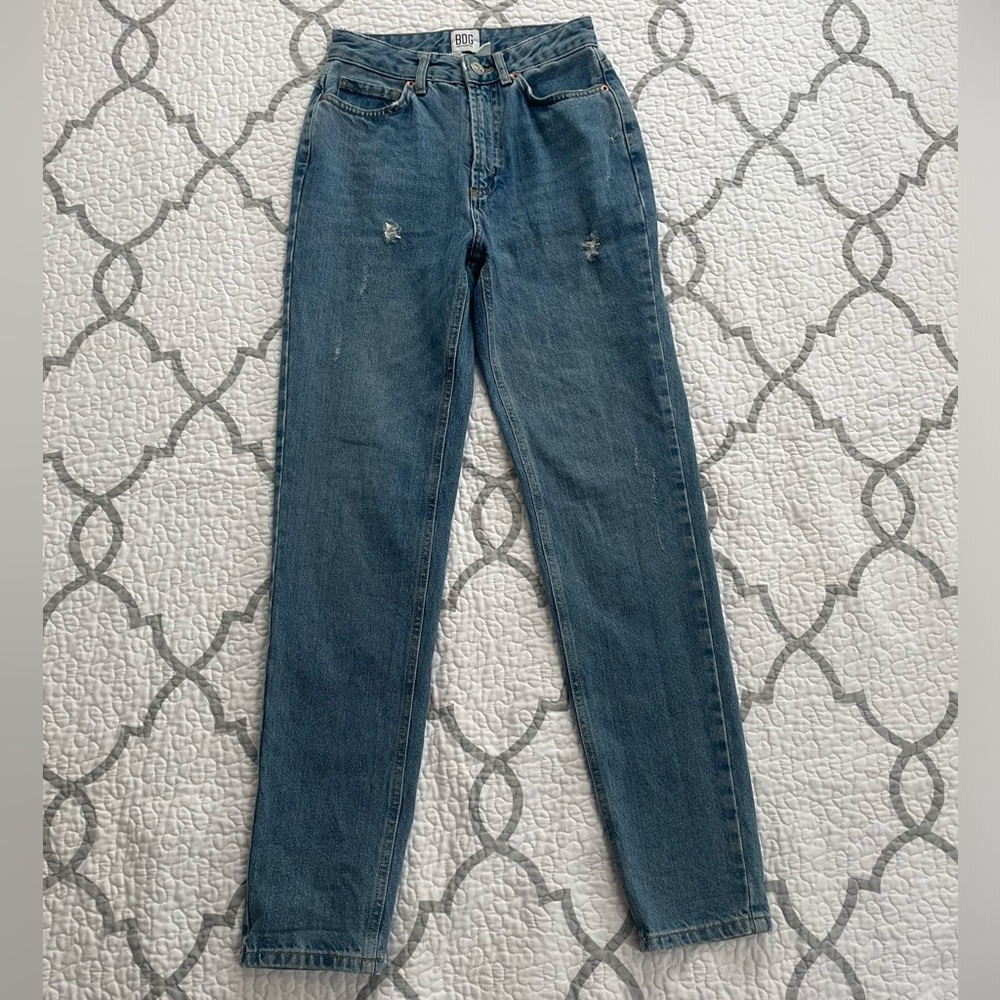 BDG Urban Outfitters High Rise Mom Jeans Women’s size 24